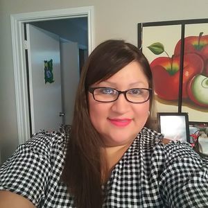 Meet your Posher, Cynthia